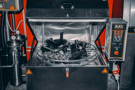 AF1QipN2RW_GjtNQ-tMUhrOS0_jAZJZ_VCWo3jcf09YMw447-h298-k-no