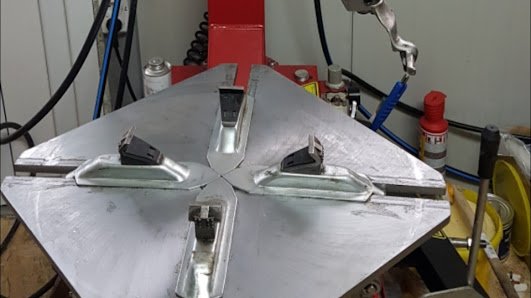 AF1QipOkHAfhWUQHsE-l2HfWGKs5wRYrlJfKM3rFXrixw531-h298-k-no