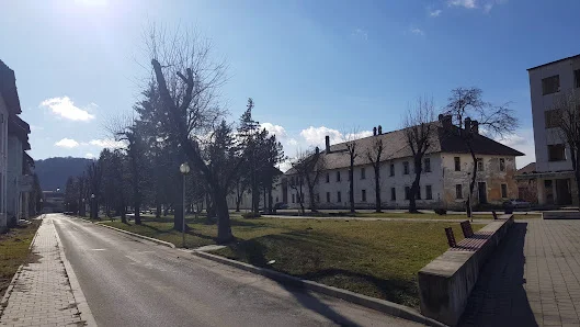 AF1QipPFGlgVNMLdb-JNHLhJwzKX_Diwf30iJMpFhBrfw529-h298-k-no