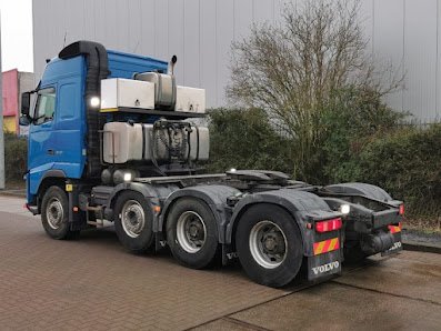 AF1QipOqchdm-w44uJ5JyG2ZTsKlCRuRCor_JIzykUOHw397-h298-k-no